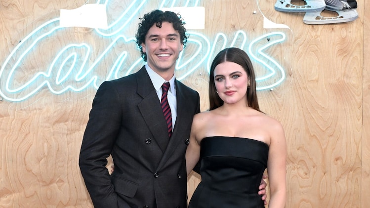 'Off Campus' stars Ella Bright, Belmont Cameli, and others spill the ...