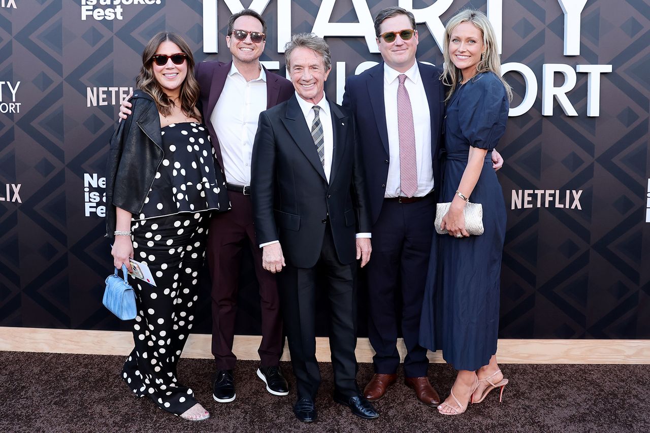 Martin Short reflects on losing his brother, mother and father by age ...