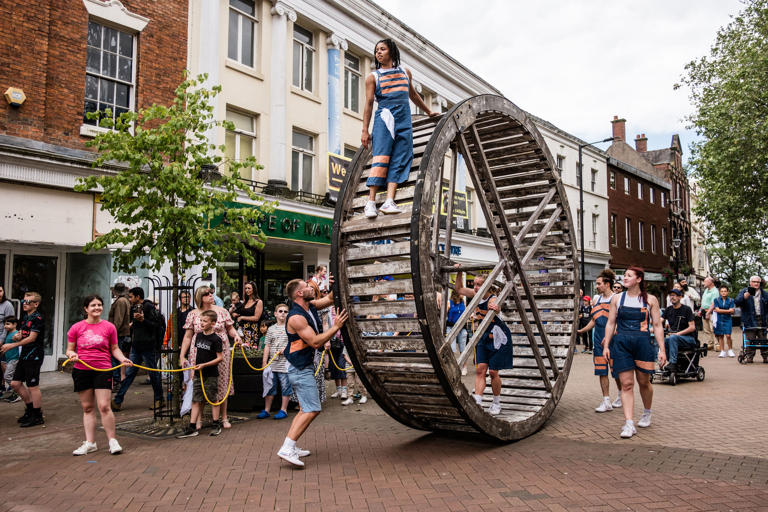 Spectacular giant wheel parade comes to Bolsover