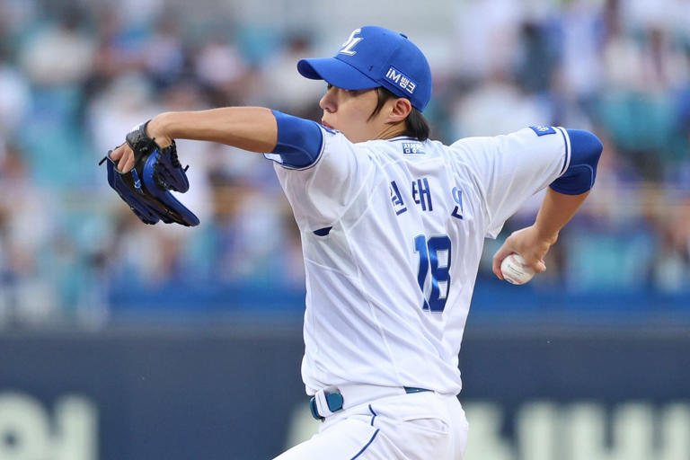 Samsung sweeps Kiwoom; Won wins first