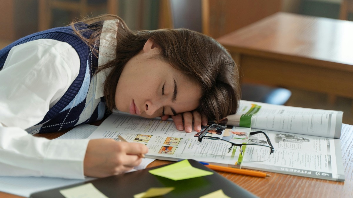 Sleeping less to study more? Doctor says you may be hurting memory and ...