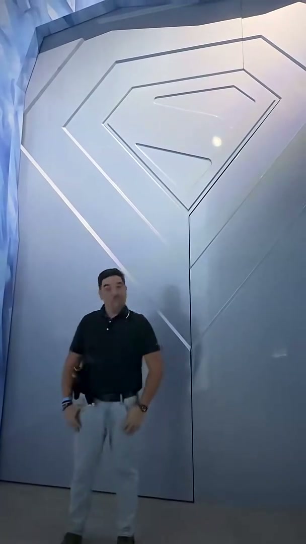 Superman Experience: Defenders Unite is now open! Warner Bros. Studio ...