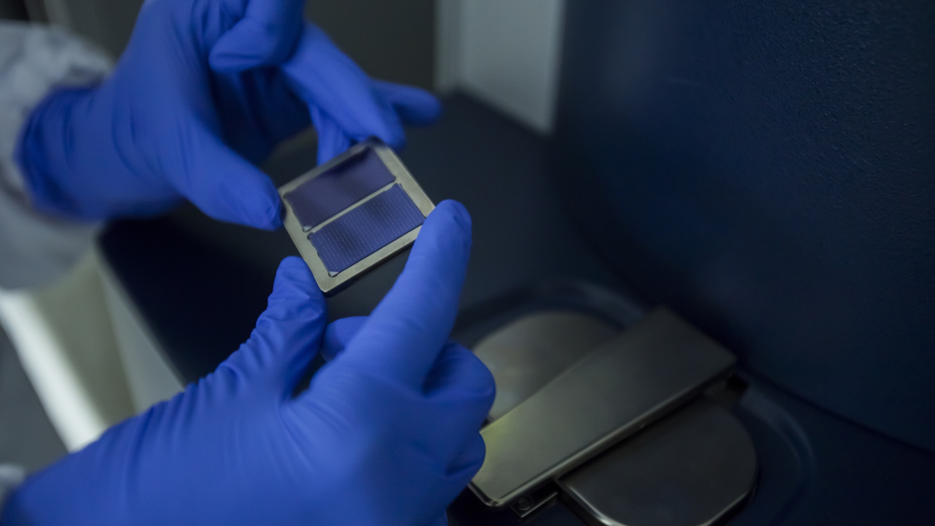 New solar cells hit 30% efficiency and still work after 1,000 hours of ...