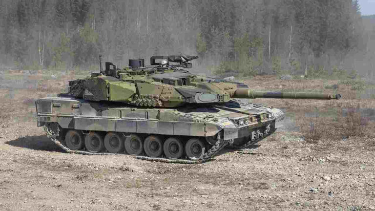 Norway opens tank factory and delivers first Leopard 2A8NO units to the ...