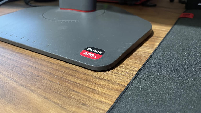 I tested the 600 Hz monitor pros use to see if it made me better at CS2