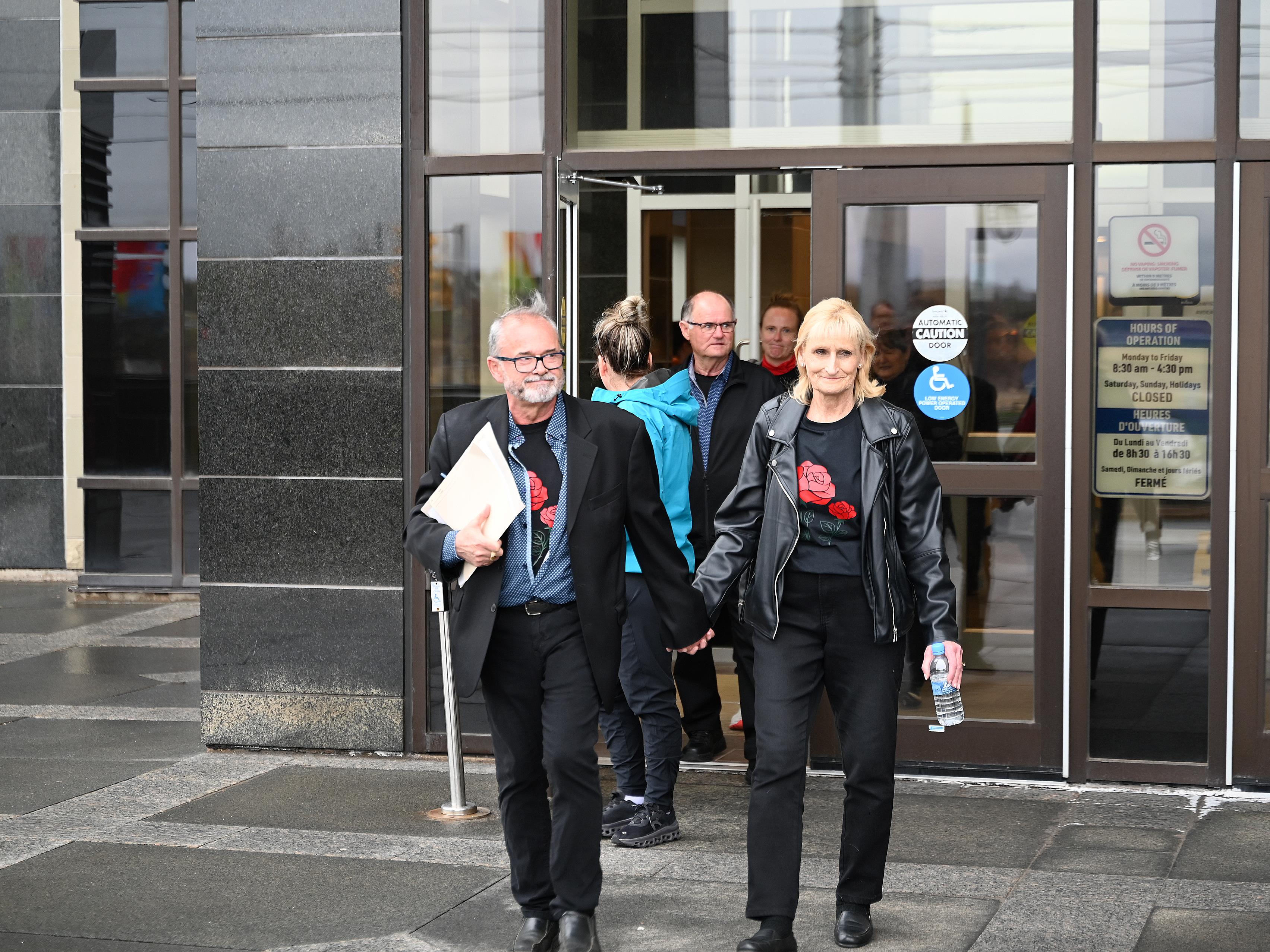 « Nous sommes brisés » : des proches de Rose-Marie et Bernard Saulnier ...