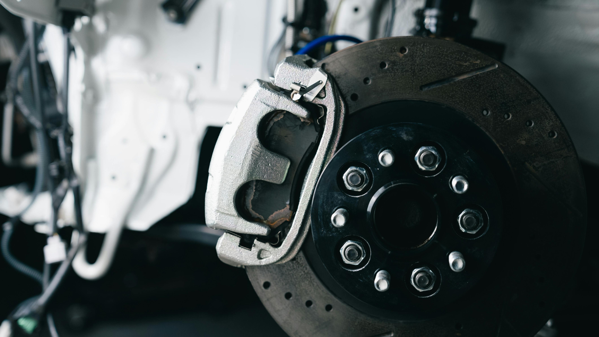 10 car parts you should always buy used & 10 that should always be new