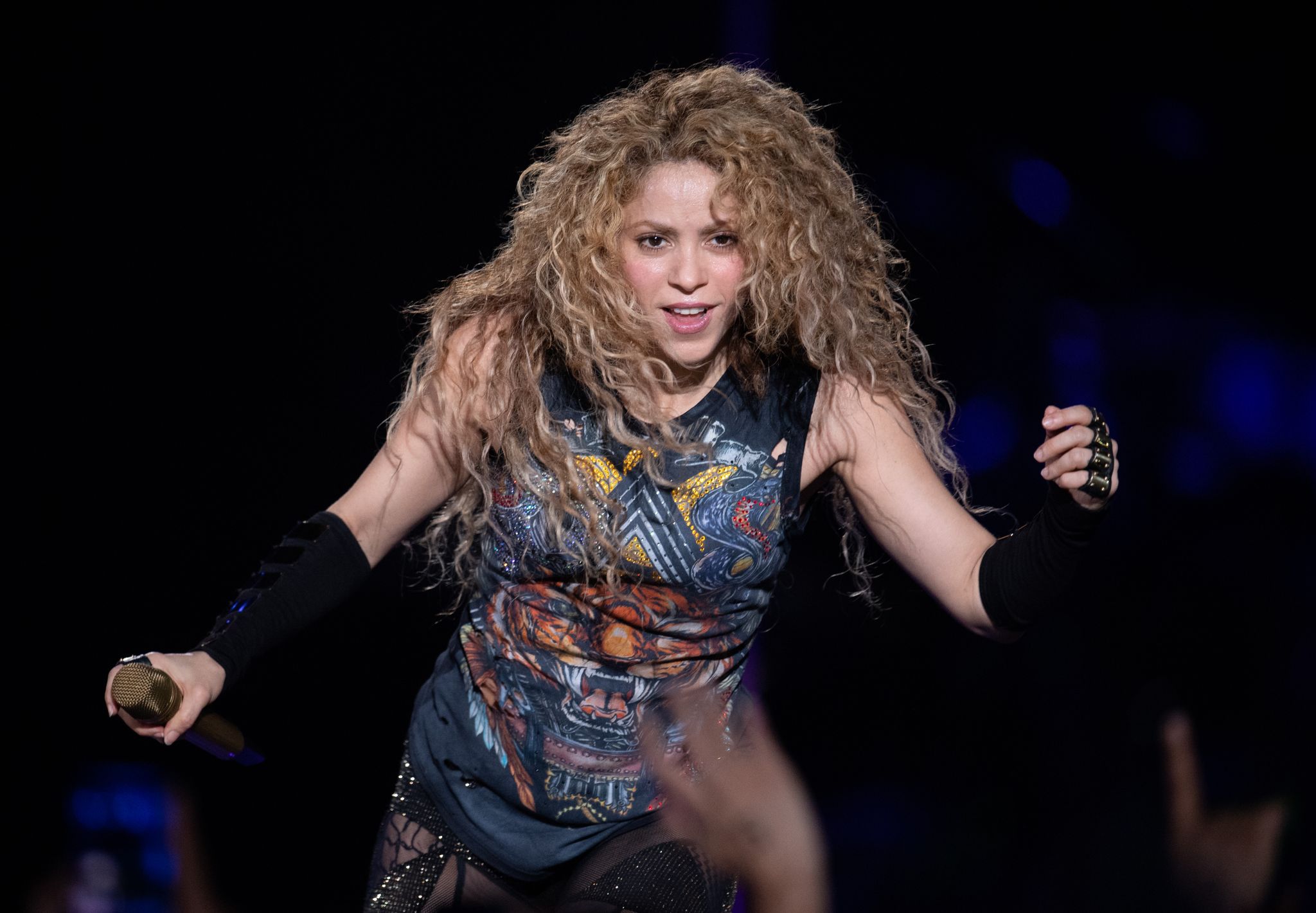 Pop star Shakira posts taster of World Cup song