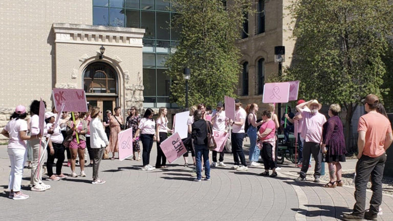 Breast cancer survivors to lead BU awareness walk