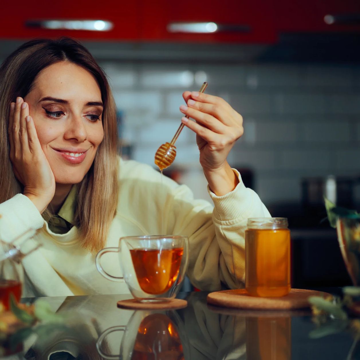 DODAMOUR Bouteille Distributeur Miel Et Sirop Acrylique 95,8g Avec Poignée - Anti-Goutte Pour Érable, Chocolat, Sucre Et Huile