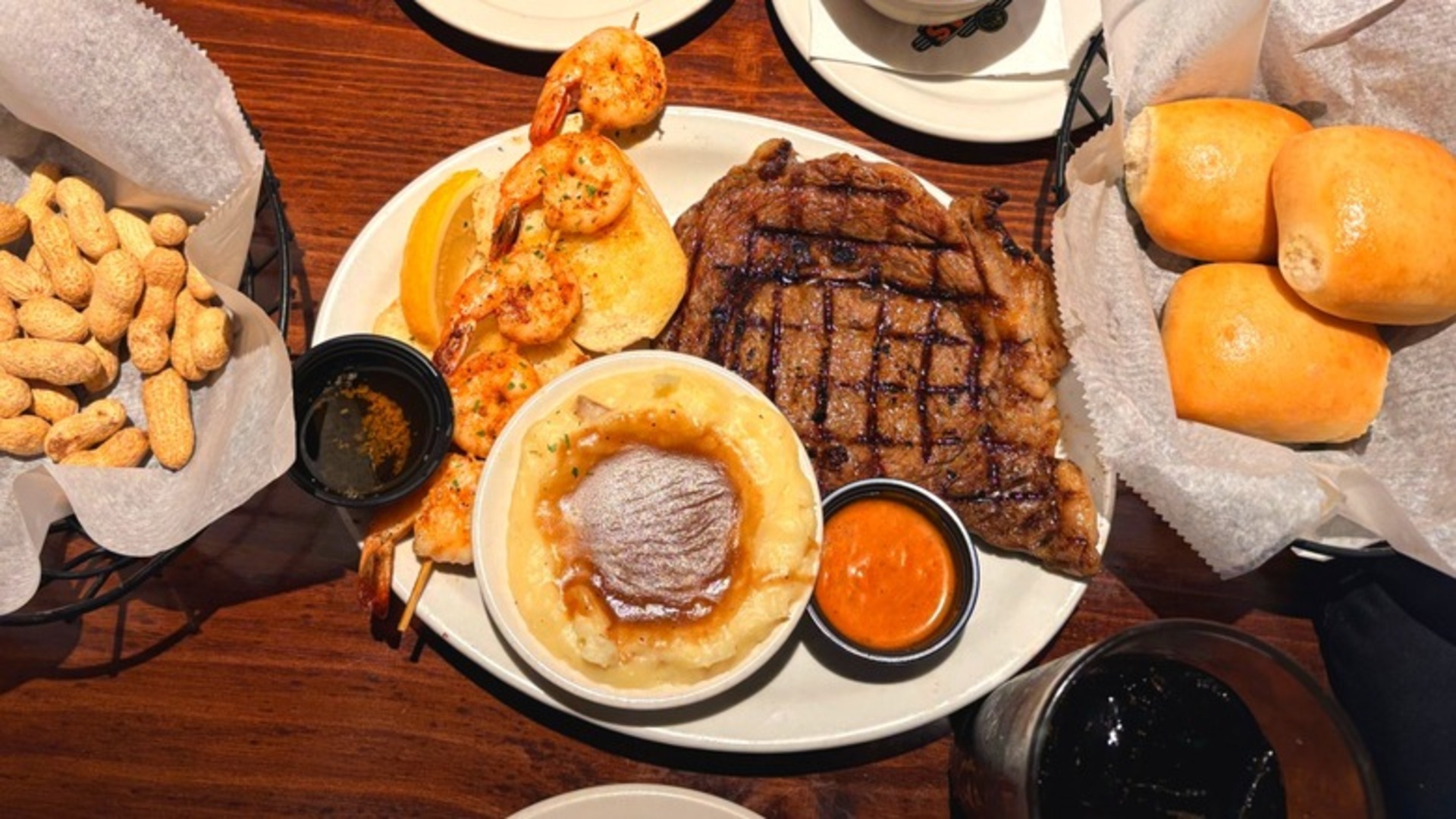 5 best hidden gems to order at Texas Roadhouse