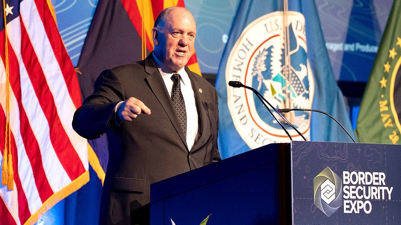 Border czar Homan vows to 'flood' New York with ICE agents despite ...