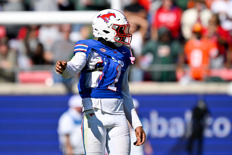 Panthers reportedly signing productive undrafted FA pass rusher