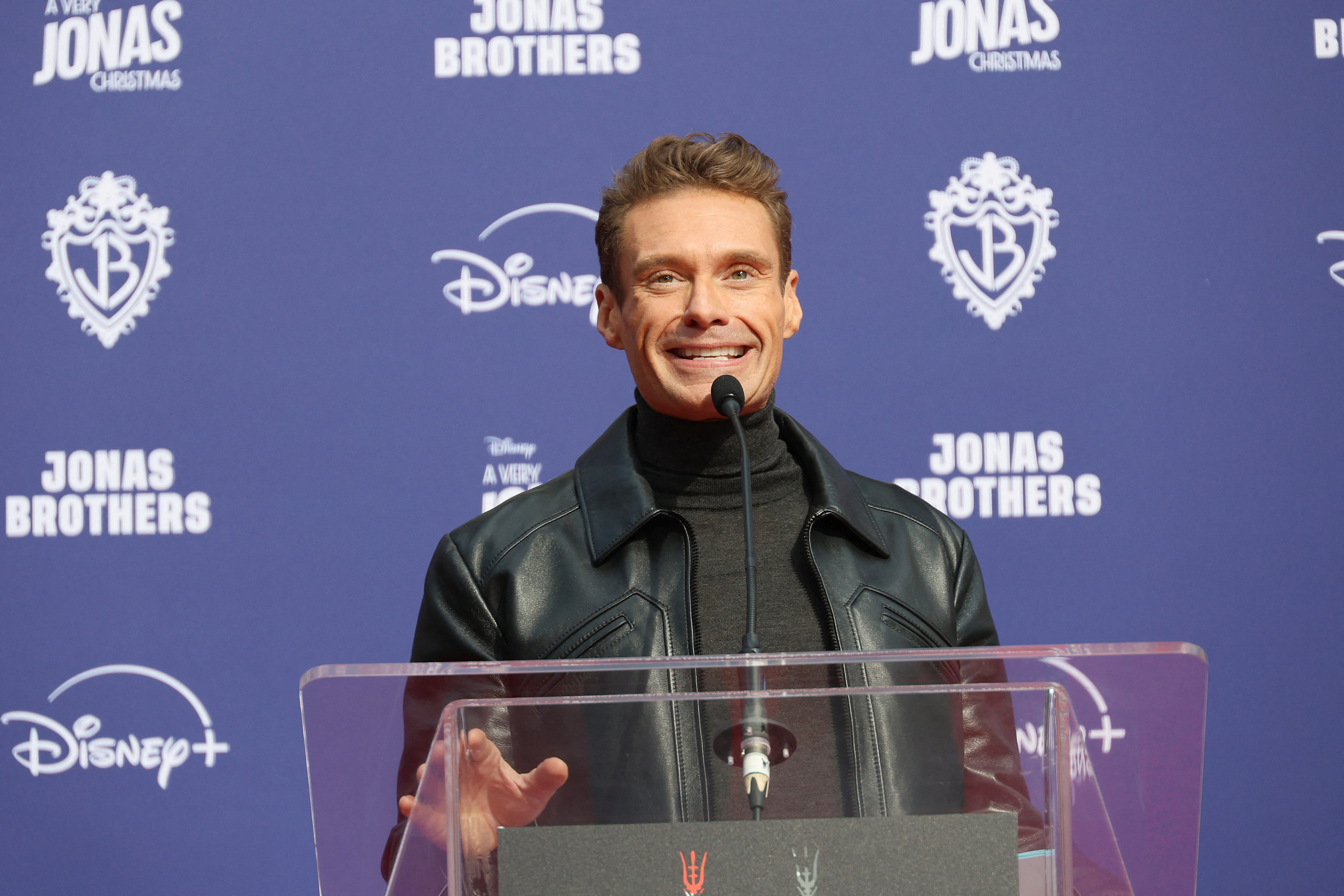 Ryan Seacrest's appearance sparks concern