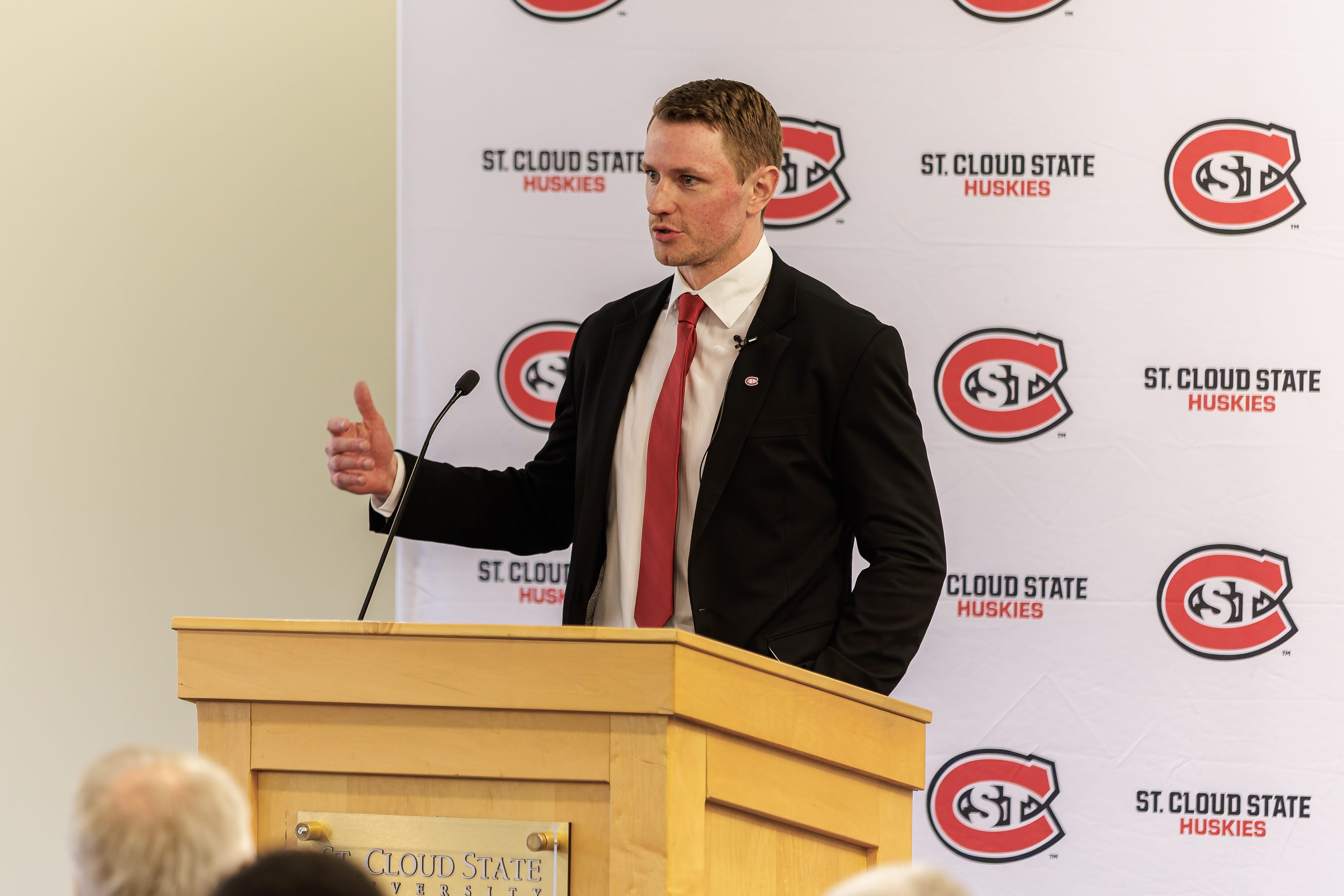 St. Cloud State men's hockey adds son of former standout from transfer ...