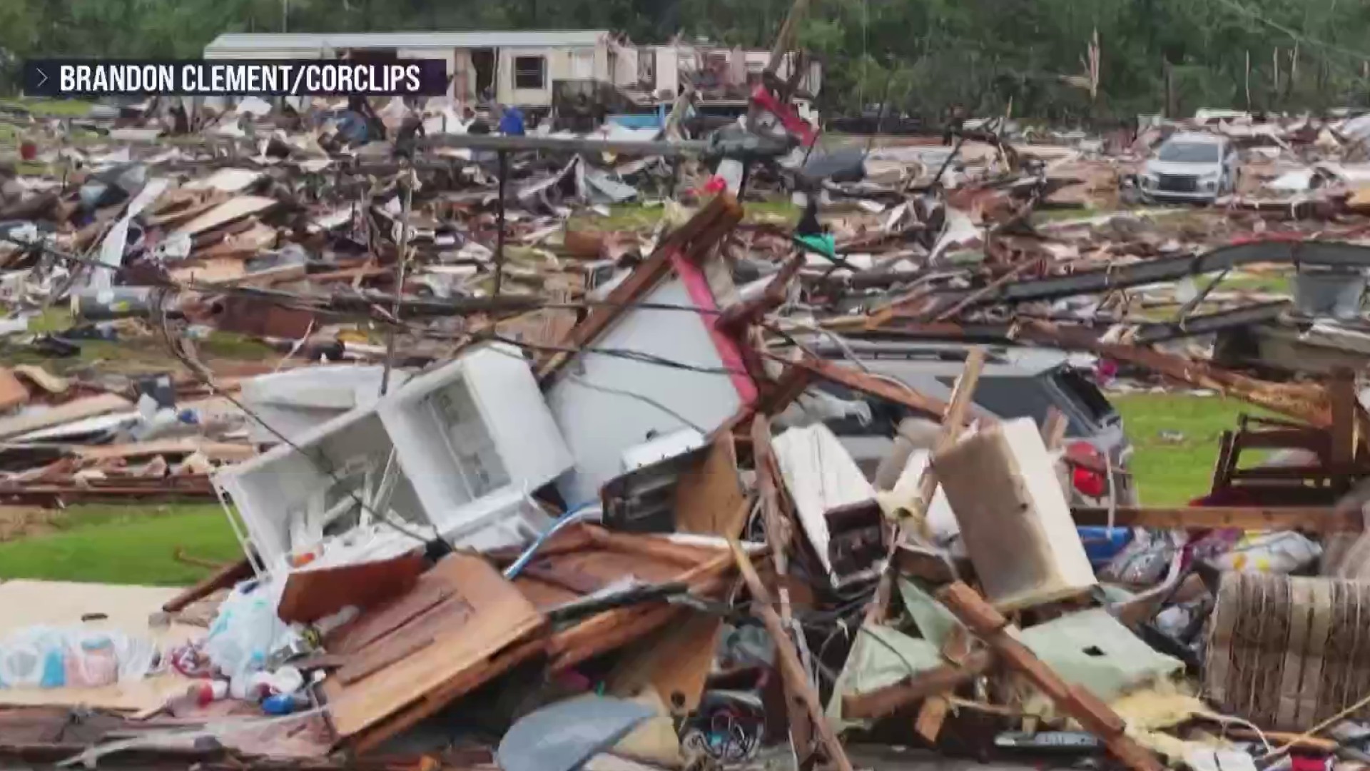 Tornadoes rip through Mississippi