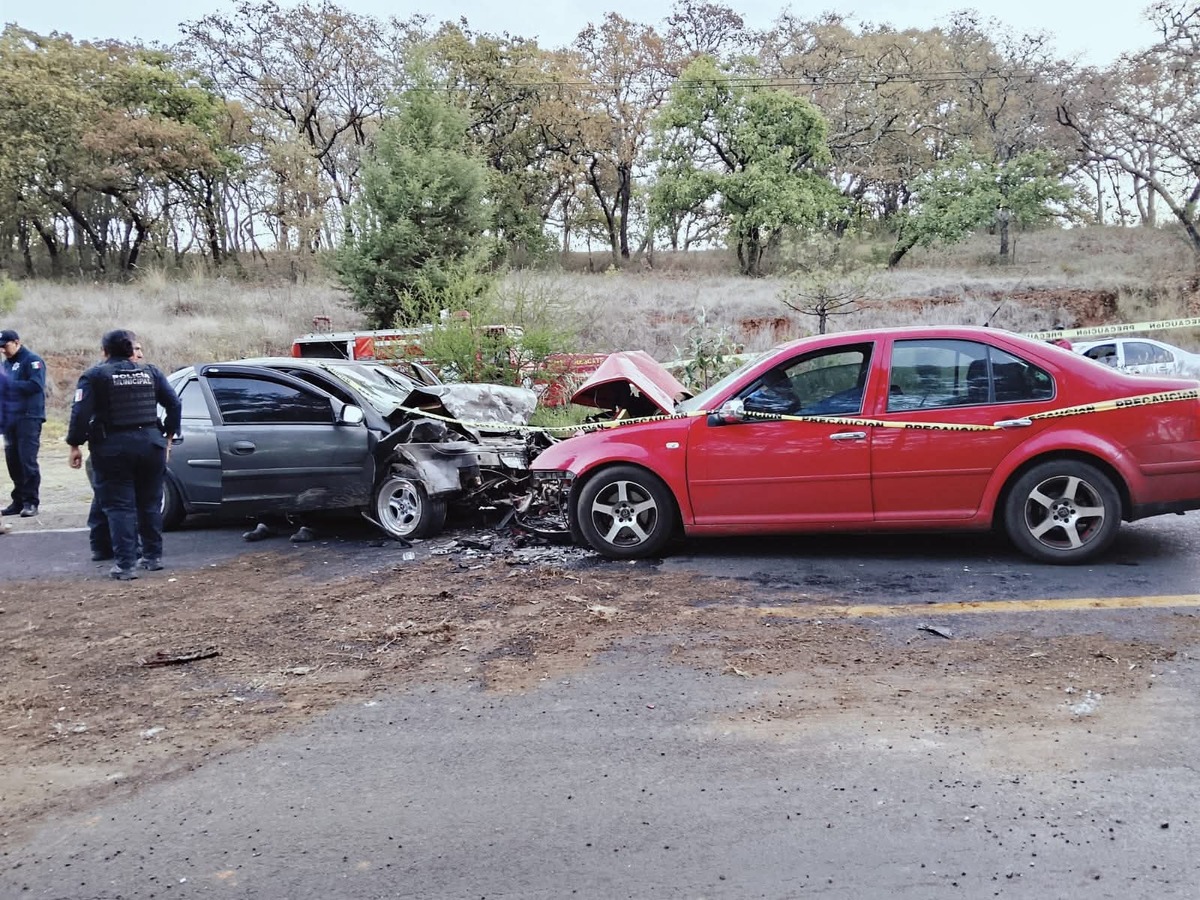 Choque en la México-Tuxpan deja dos muertos y dos personas lesionadas
