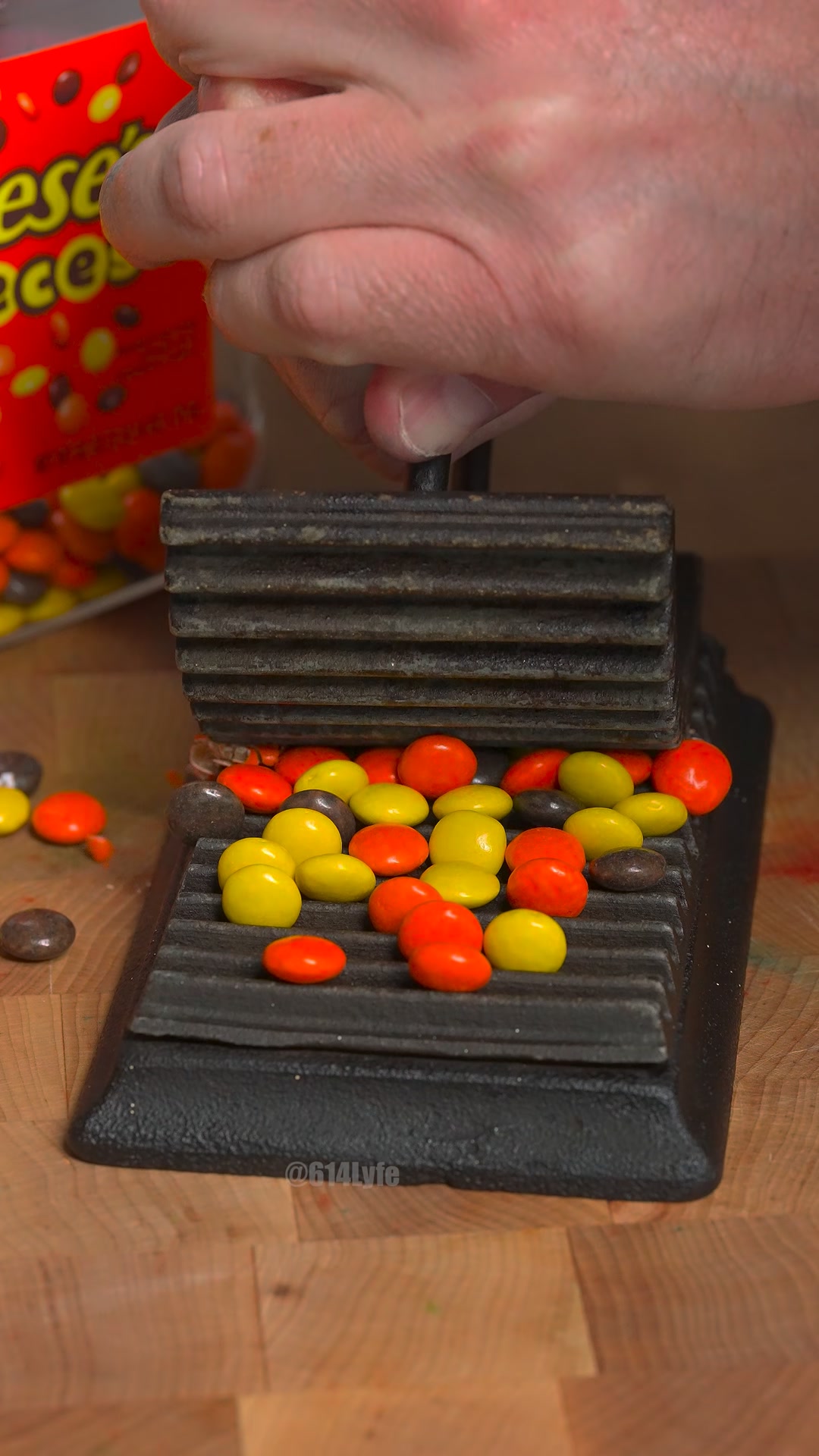 Reese’s vs hand press challenge