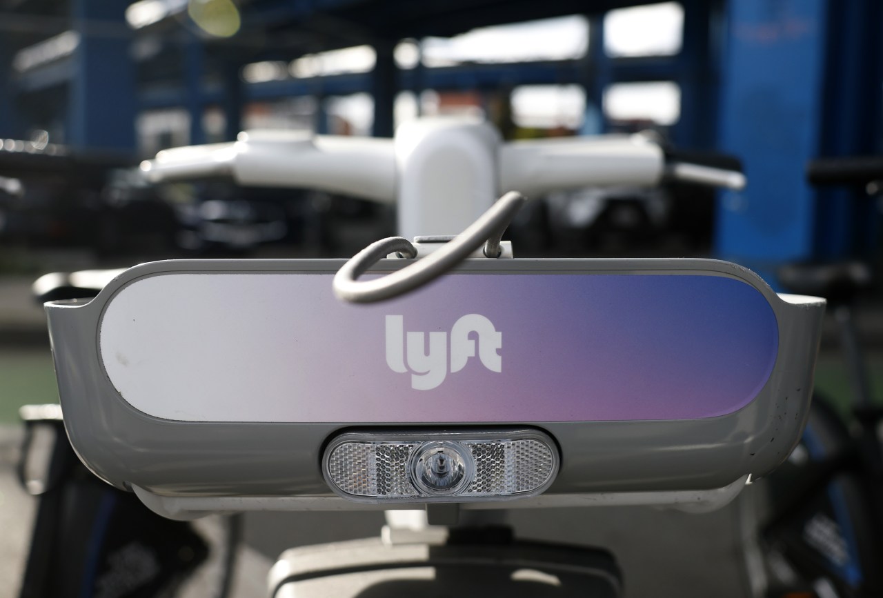 Lyft revenue rises as partnerships boost rides growth