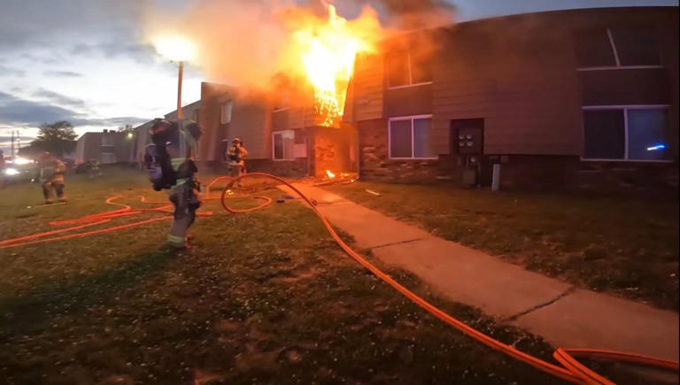 Midwest City apartment fire forces some residents to jump, leaves one ...