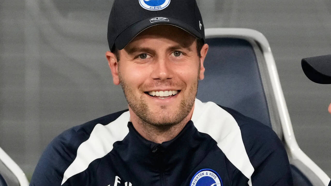 Brighton coach Fabian Hurzeler signs contract extension until 2029