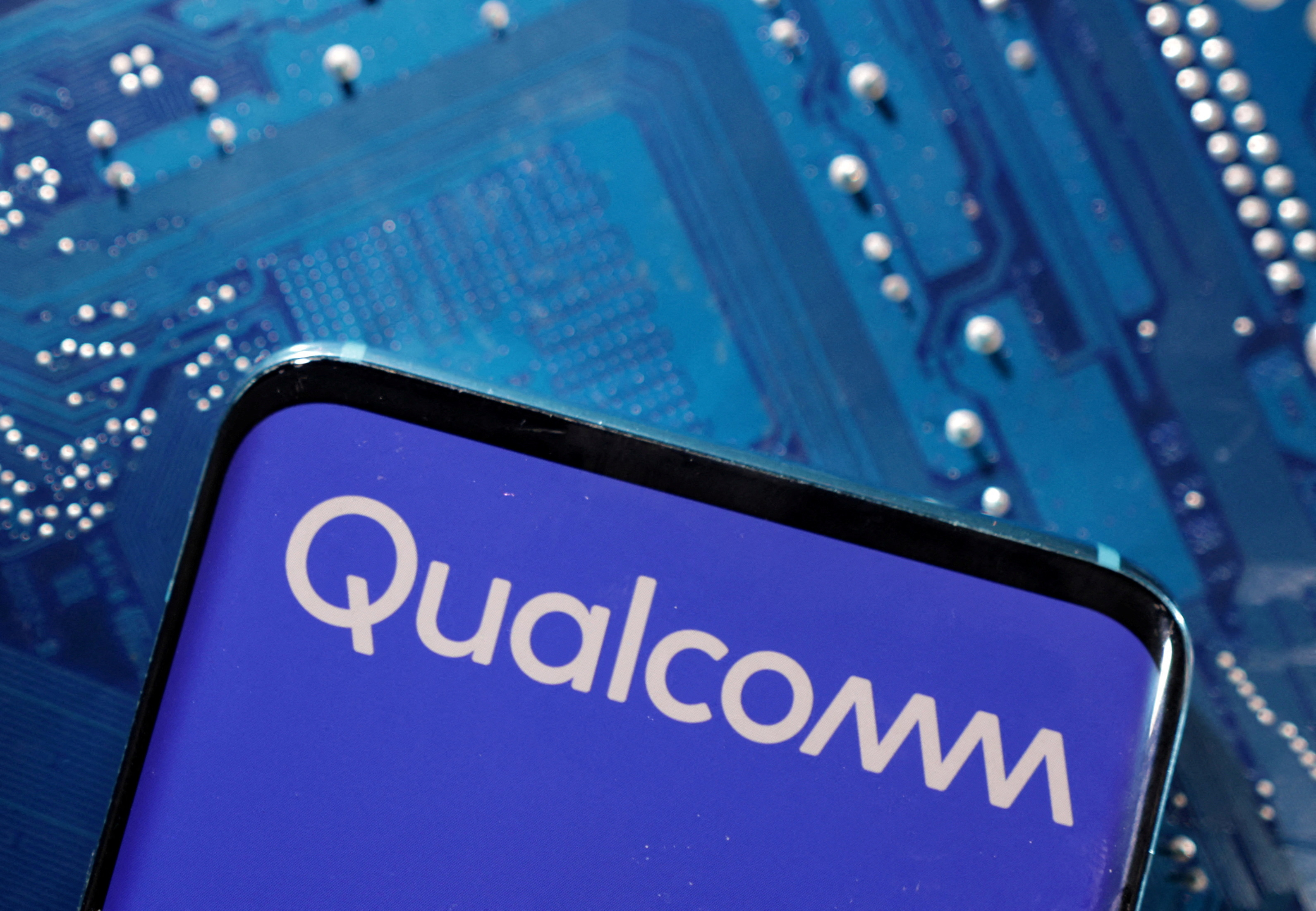Qualcomm's red-hot rally just ran into record-high resistance