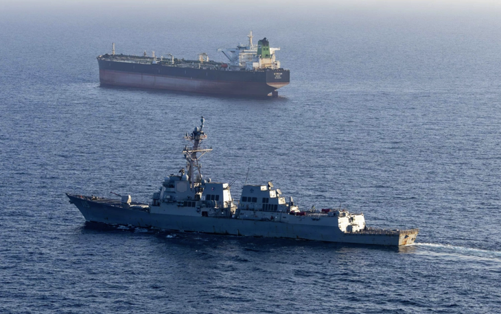 Tin tức thế giới 8-5: Iran bắn tên lửa vào tàu chiến Mỹ; Ukraine cảnh báo về duyệt binh ở Nga