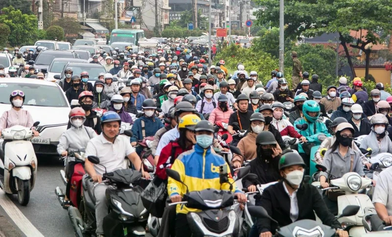 Hà Nội xem xét thông qua đề án vùng phát thải thấp, thí điểm cấm xe máy xăng theo giờ từ 1/7