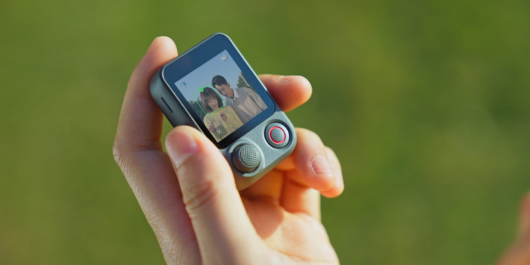 DJI Osmo Mobile 8P goes global with Osmo FrameTap detachable display