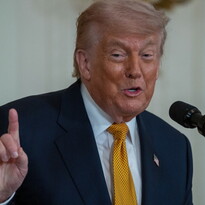 La Corte Usa boccia i nuovi dazi al 10% di Trump: "Illegali"