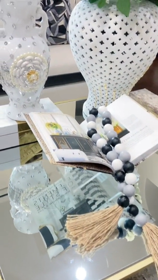 The home decor trends making living rooms look luxe