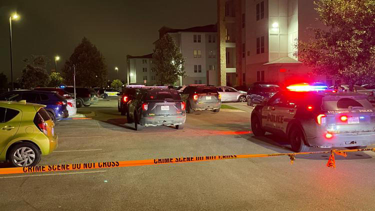 SAPD: Man dead after shooting erupts at east-side apartment complex ...