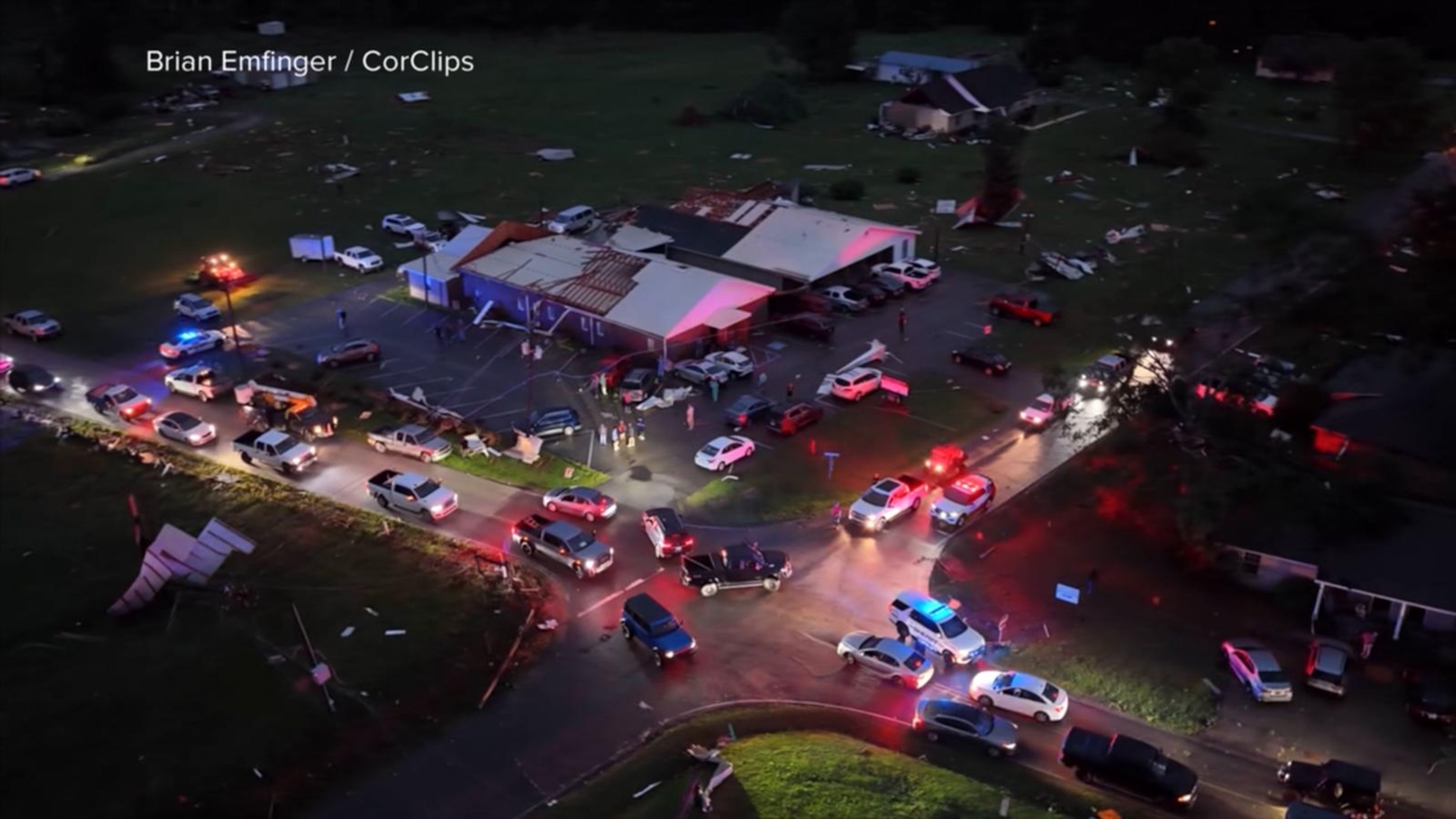 Tornado outbreak leaves trail of destruction in Mississippi