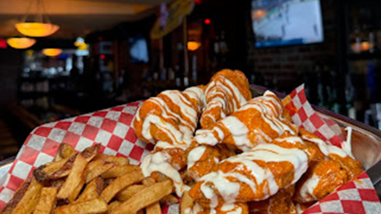 #TheMoment the Montreal-Buffalo hockey series sparked a food rivalry