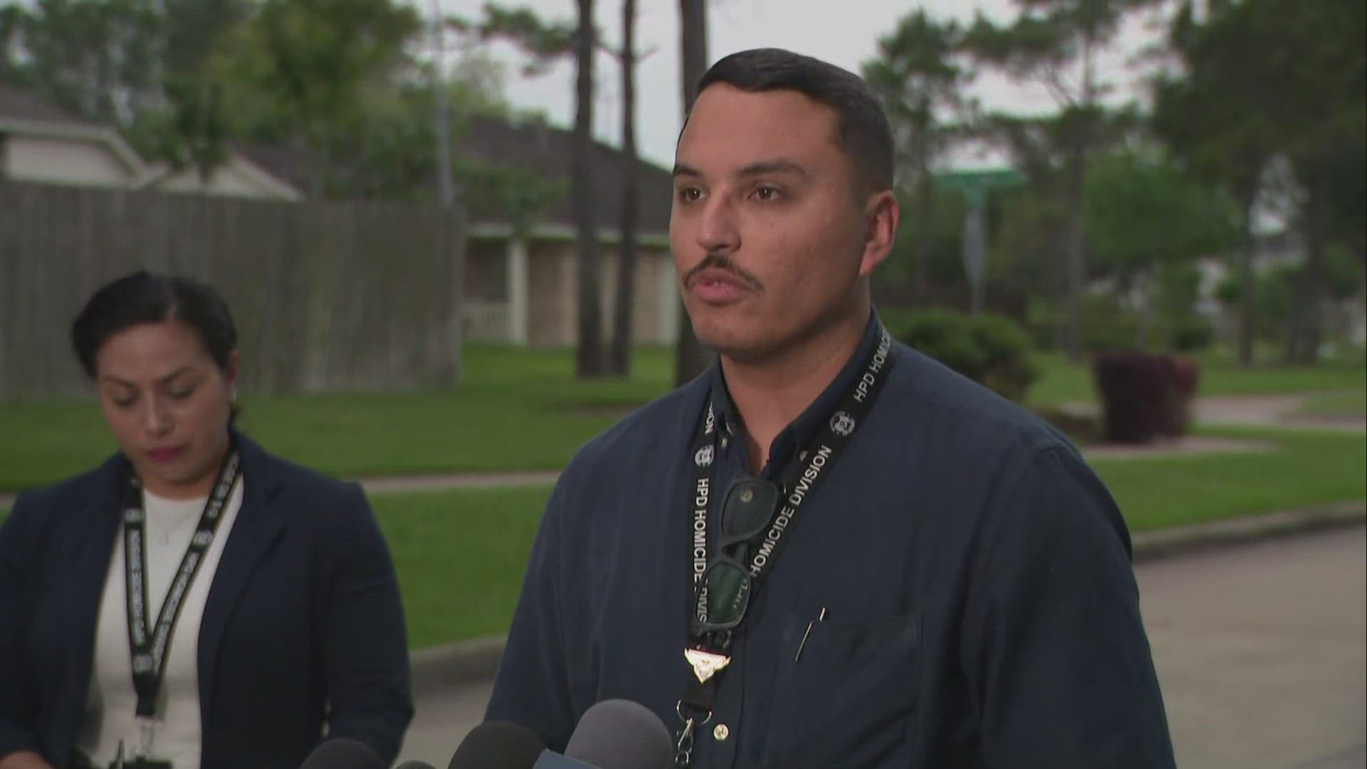 Police give update on deadly shooting in southeast Houston
