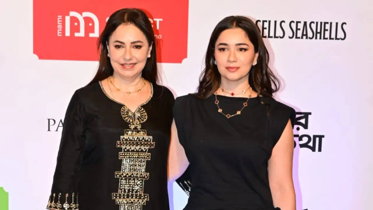 Anjali and Sara Tendulkar just proved black outfits work for every  generation