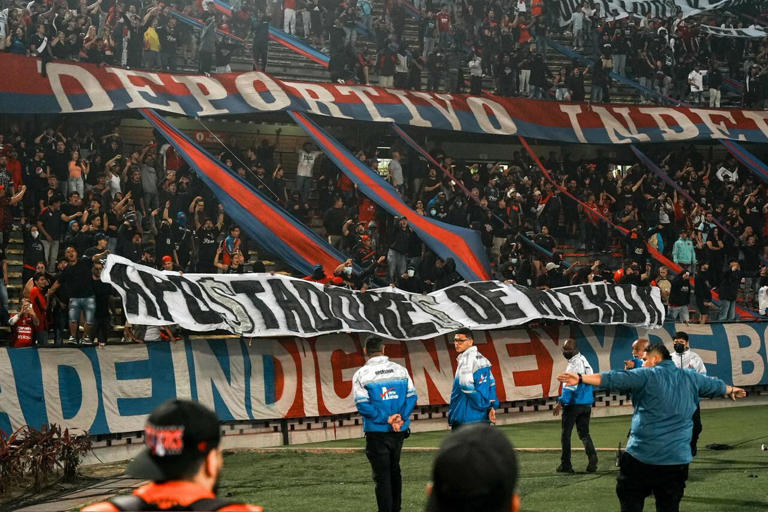 Caos en Medellín, vergüenza y miedo: hinchas protagonizan actos ...