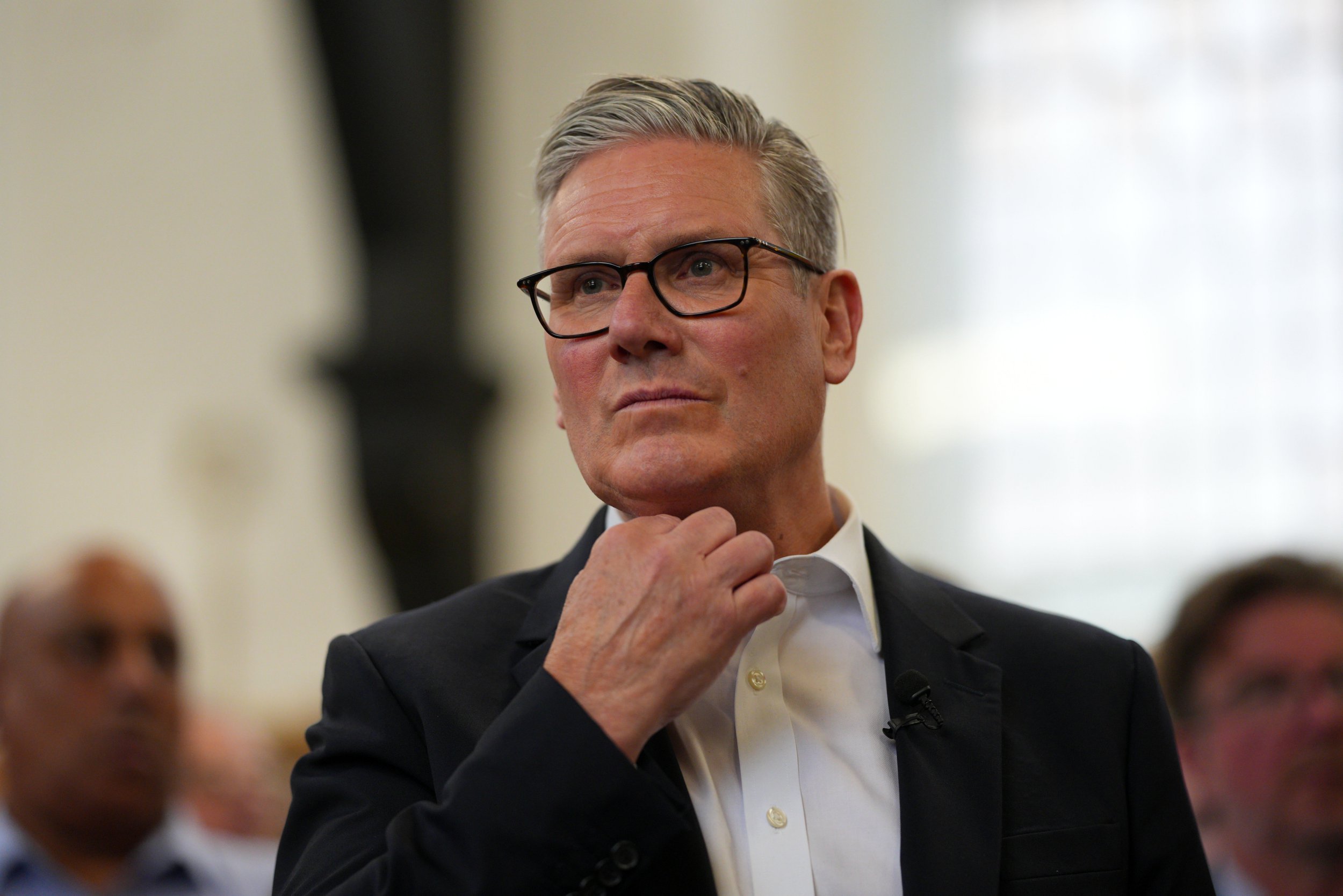 Hundreds of Labour councillors lose seats in local election as Starmer ...