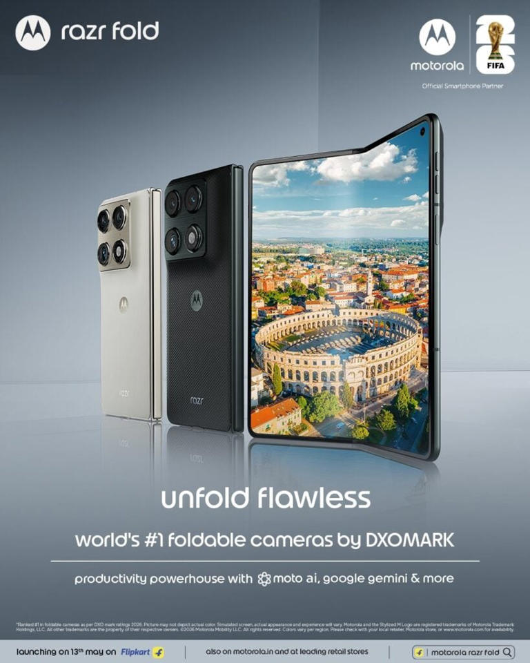 Foldable smartphone