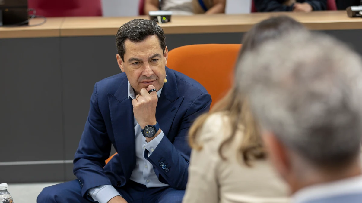 La mayoría absoluta de Juanma Moreno, en vilo por los últimos trackings ...
