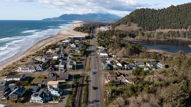This Stretch Of Oregon's Coast Is A Cute Beach City With Sandy Beaches, Quaint Shops, And Sleepy Vibes