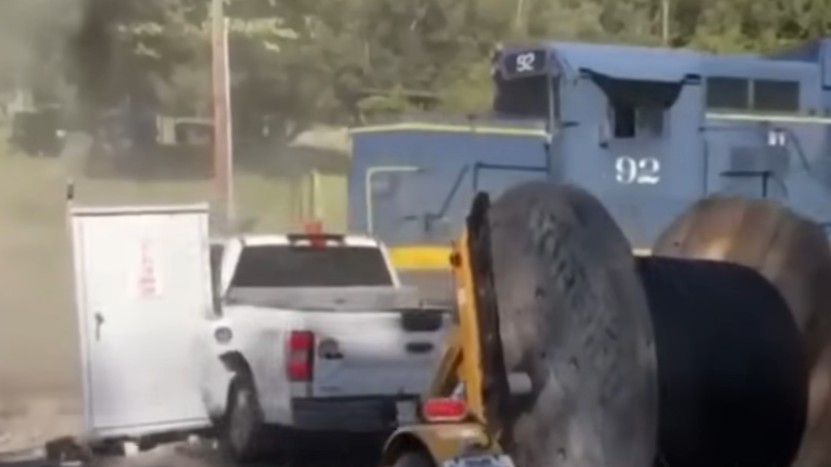 Gotta love karma when it hits the 'me first' drivers