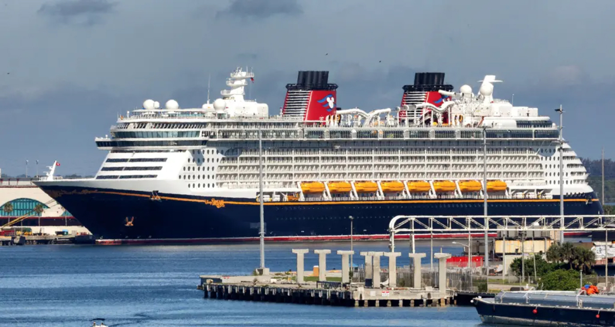 Nhân viên du thuyền Disney bị bắt vì phát tán nội dung ấu dâm
