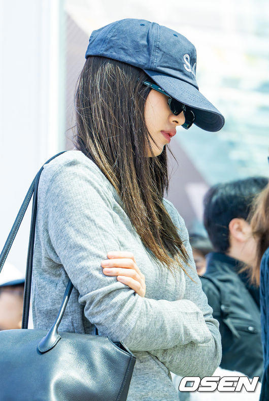 아이브 안유진, '눌러쓴 모자 안에 선글라스'
