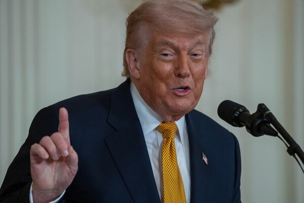 La Corte Usa boccia i nuovi dazi al 10% di Trump: "Illegali"
