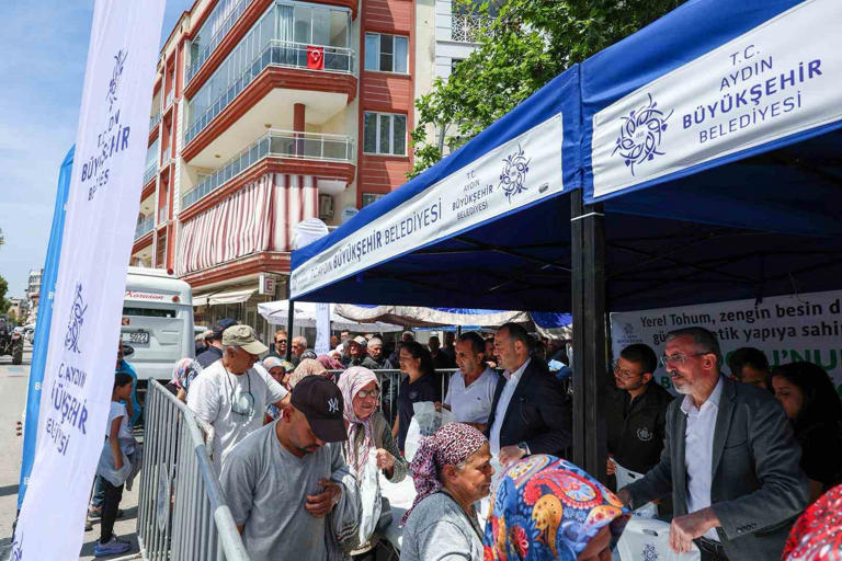 Ata tohumlarından üretilen fideler vatandaşlarla buluşuyor