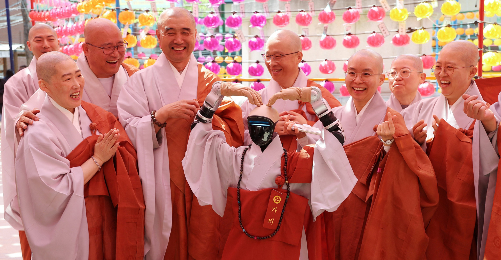 First robot Buddhist monk ordained in South Korea