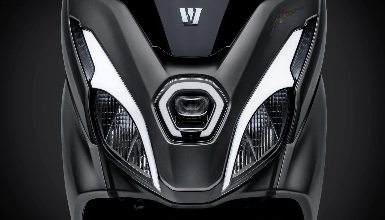 Suzuki siapkan amunisi baru tantang NMAX dan PCX di Indonesia, gandeng ...