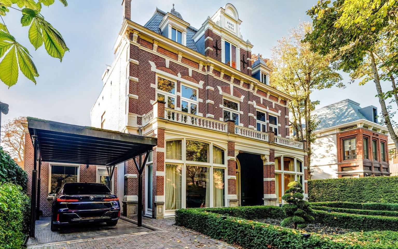 Ex van Anna Nooshin geeft opnieuw € 300.000 korting op zijn fabuleuze ...
