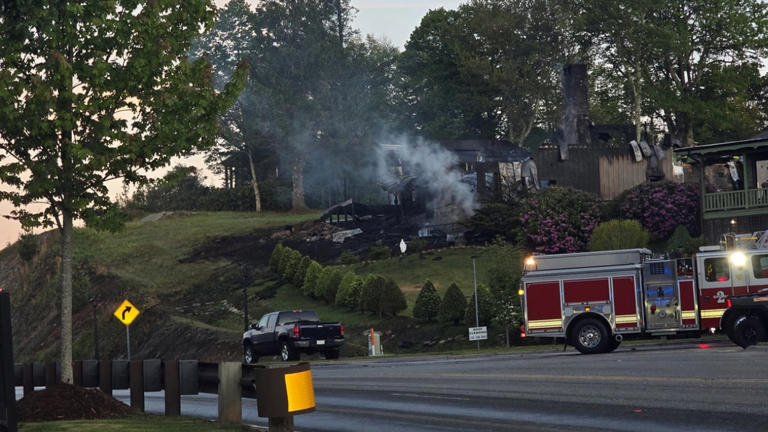 Blowing Rock home destroyed in early morning fire